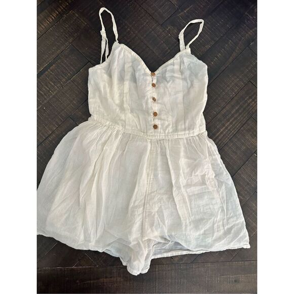 Urban Outfitters Beige Cotton Shorts Romper Size 4 - Picture 1 of 5